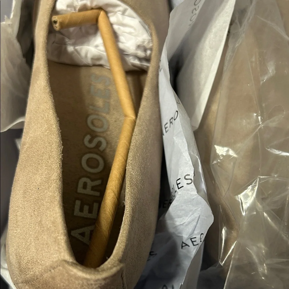 AEROSOLES Trench coat faux suede Platform Slip-Ons size 5 NWOT